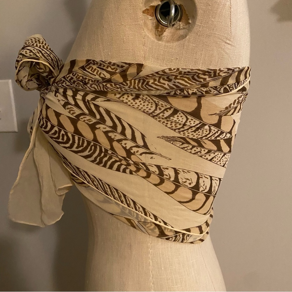 Anne Klein silk sustainable feather print sheer scarf wrap - Picture 3 of 16